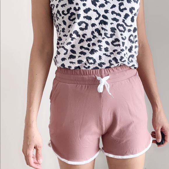 COMFY POCKETED LOUNGE SHORTS - DUSTY PINK - Picture 2 of 6
